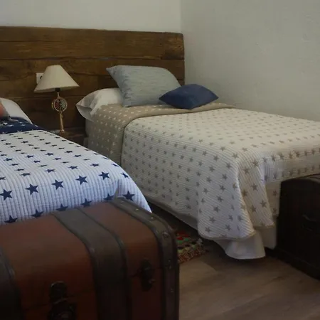2-bed Alba & Aurora - Sleep 8 - Montseny *